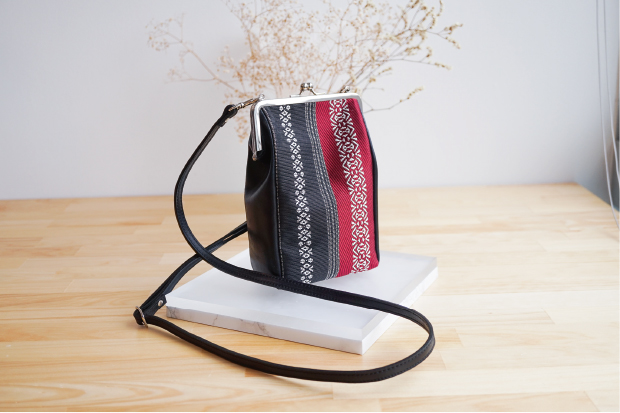 博多織ガマ口ポーチ